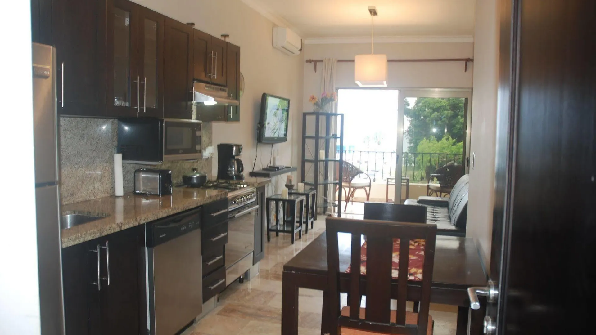 E&J Beach Condo Sosúa